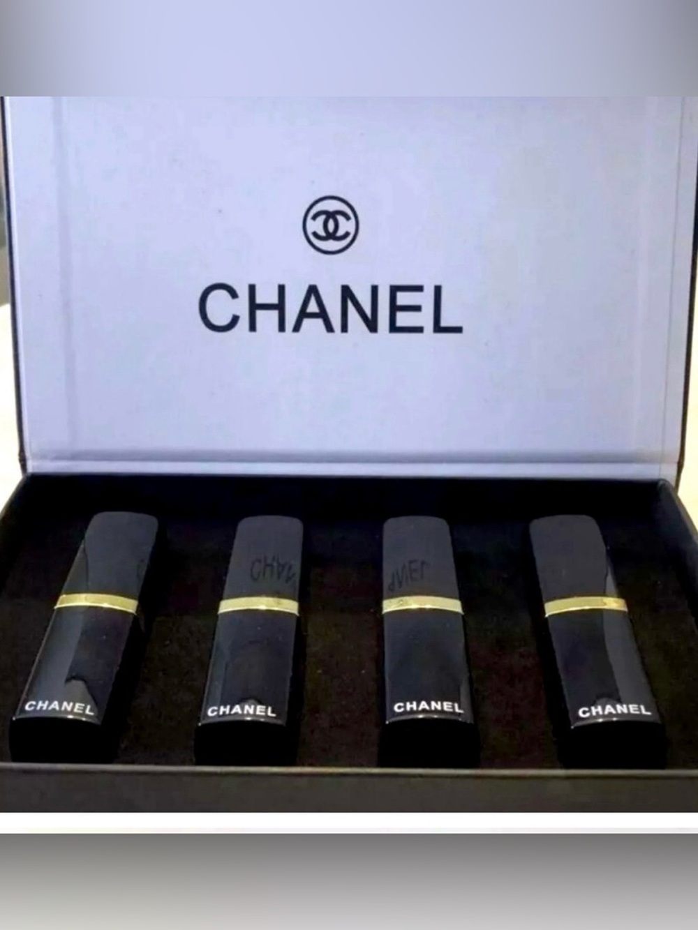Chanel Rare Boxed Lipstick Gift Set - Picture 2 of 3